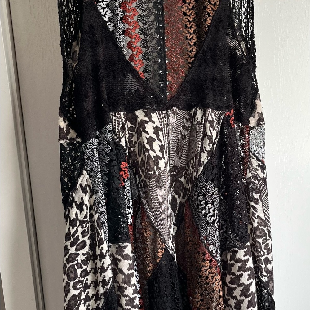 Violetruby Patchwork Lace Maxi Vest in Black, White & Brown